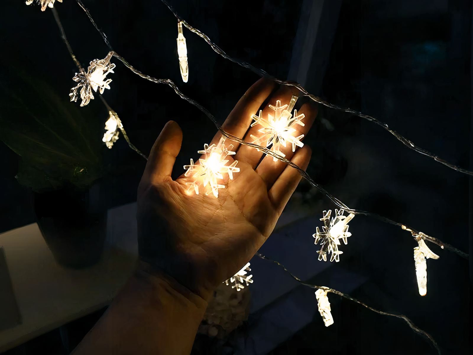 Guirlande LED à pile avec flocons de neige