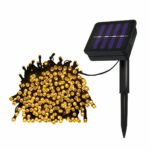 Guirlande led exterieur scintillante et solaire Guirlande led exterieur scintillante et solaire sur fond blanc