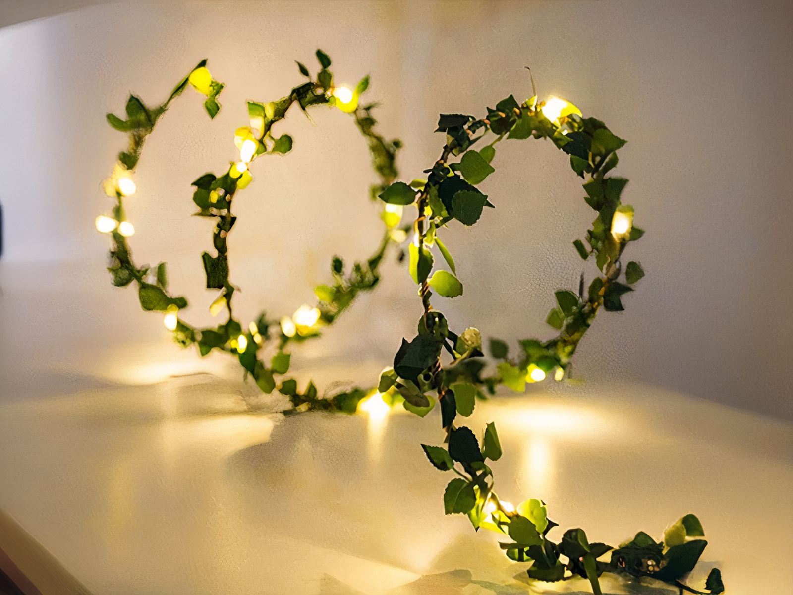 Guirlande mini LED élégante avec feuilles vertes