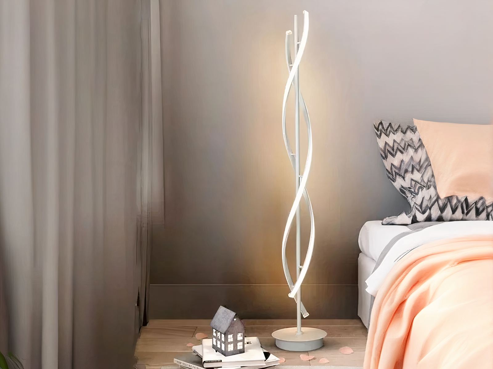 Lampadaire LED en spirale au design moderne