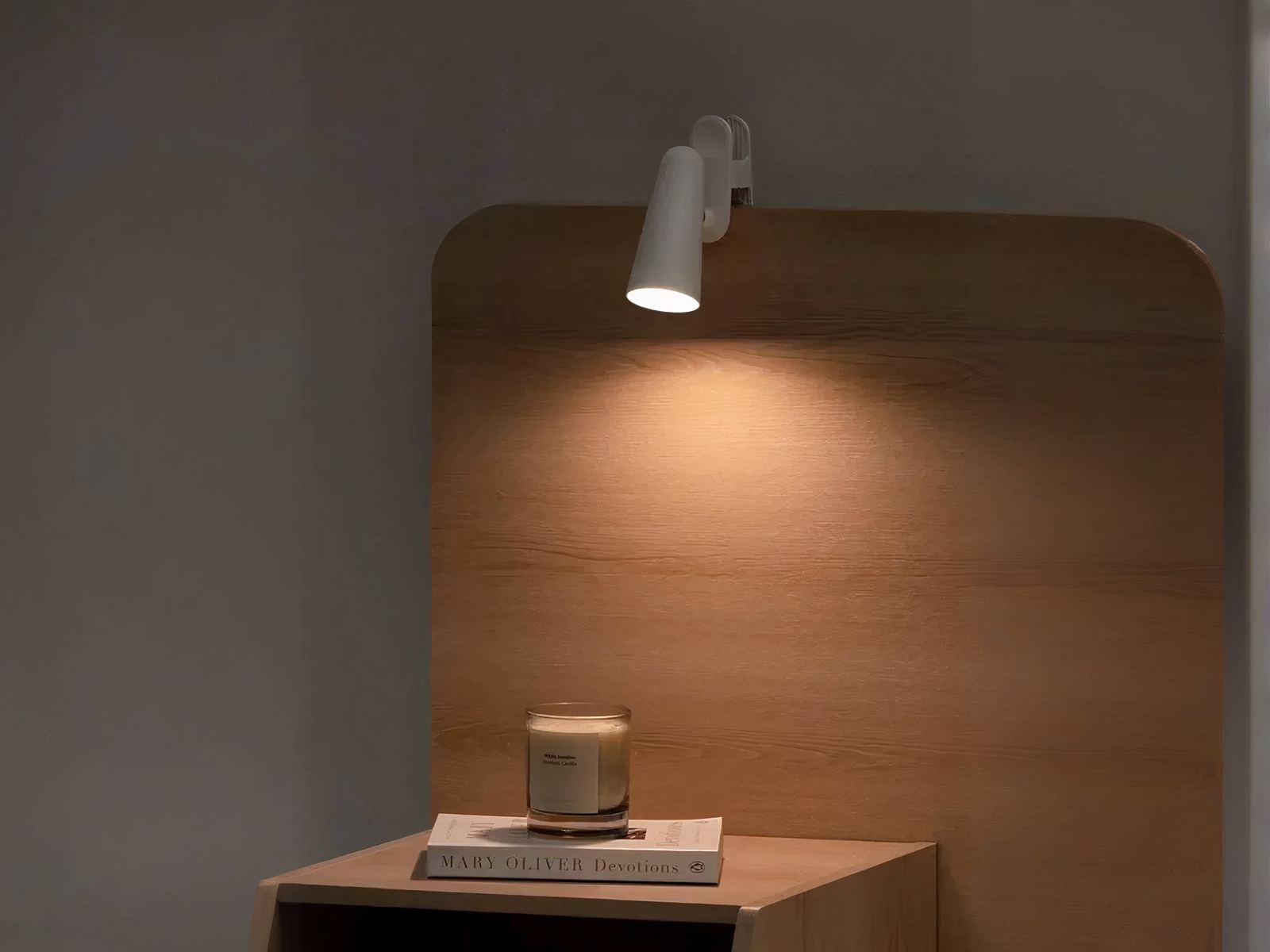 Lampe de bureau LED portative et polyvalente