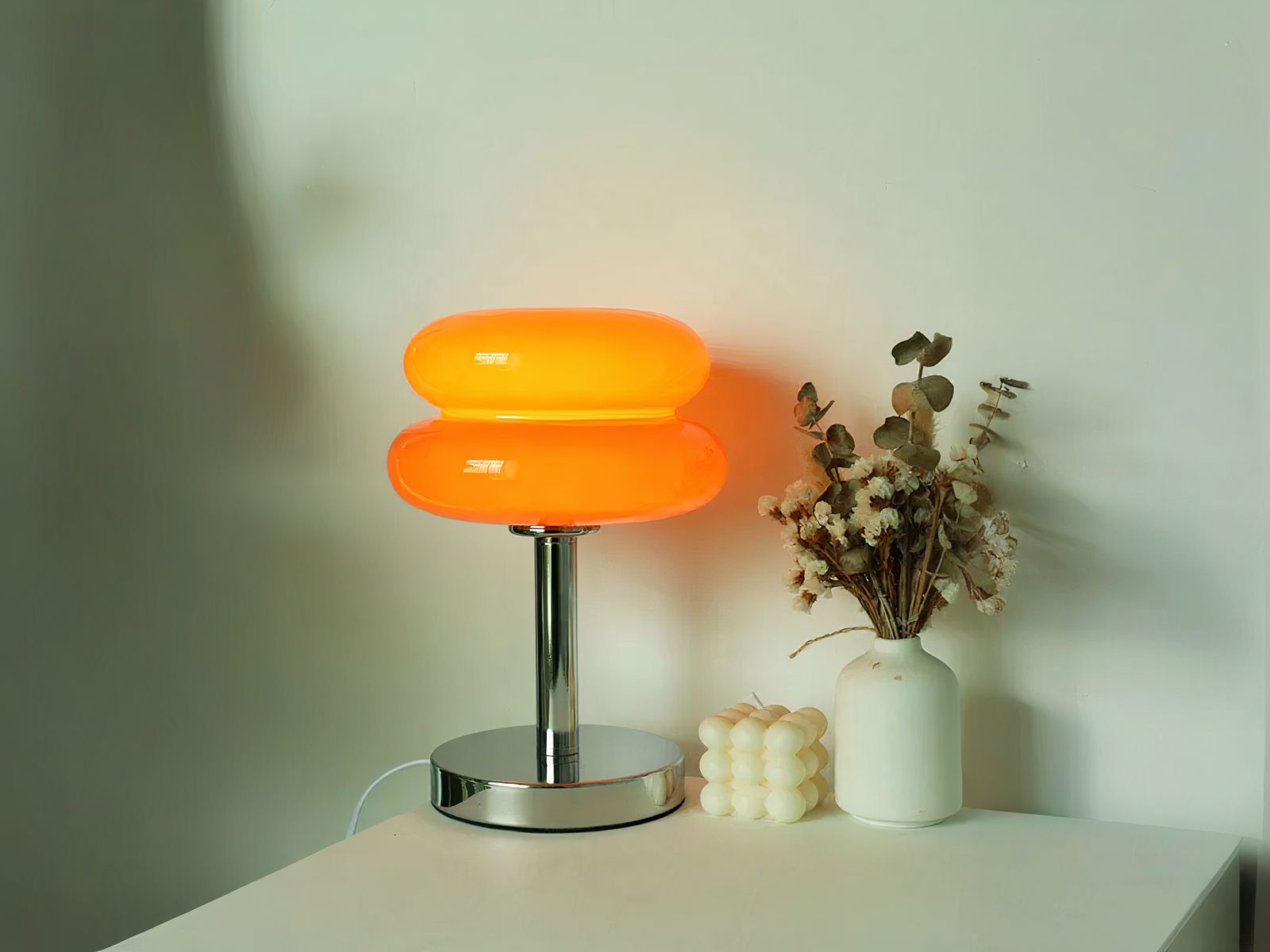 Lampe de chevet LED élégante et design en verre