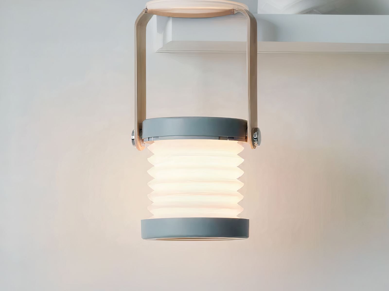 Lampe de chevet LED pliante et design blanc