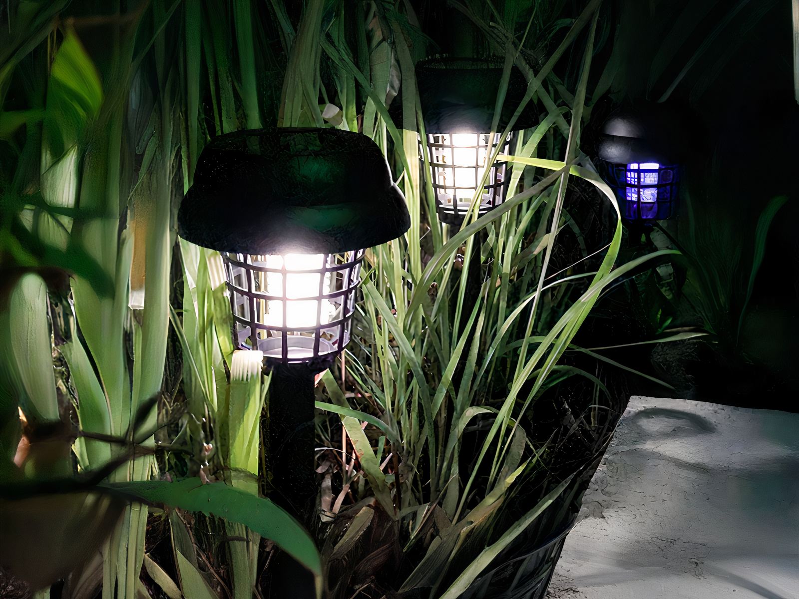 Lampe LED antimoustique efficace pour jardin