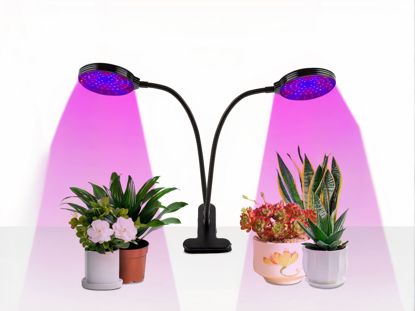 Lampe LED horticole avec deux têtes flexibles