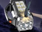 Lampe torche LED puissante et résistante