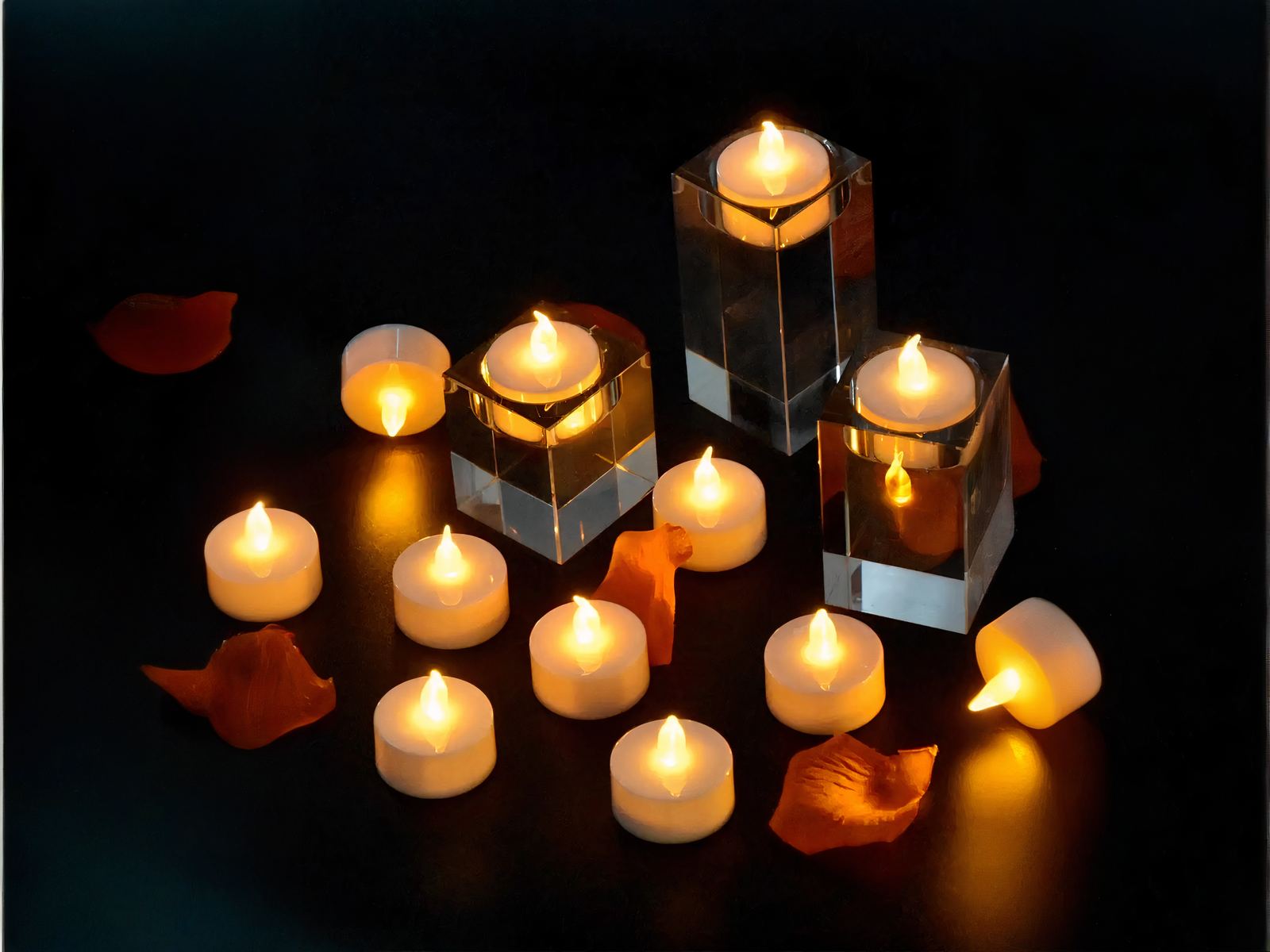 Lot de 12 bougies LED flamme vacillante petit format avec télécommande