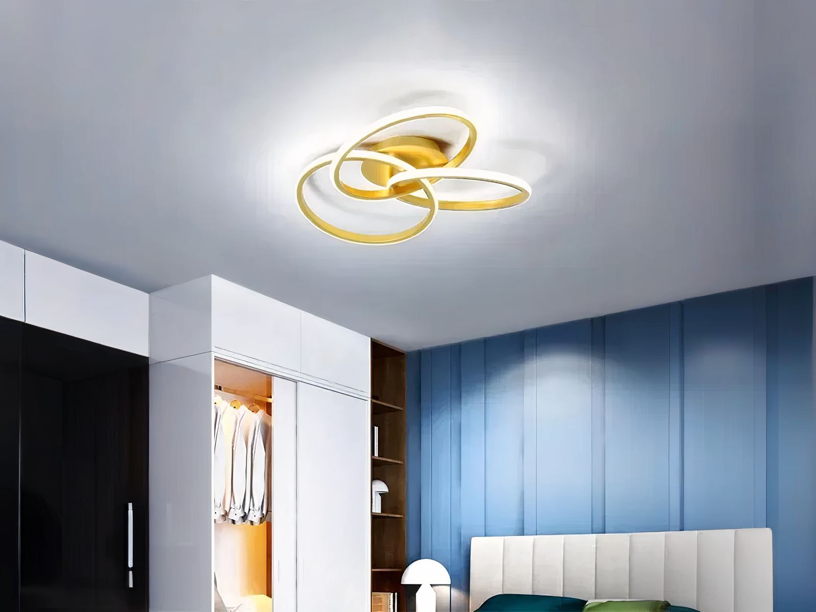Luminaire LED intérieur design et doré