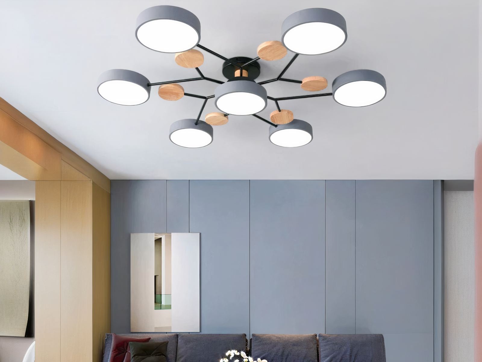 Lustre LED au design moderne et élégant