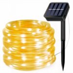 Ruban led exterieur solaire et lumineux Ruban led exterieur solaire et lumineux, avec son panneau solaire sur un fond blanc.