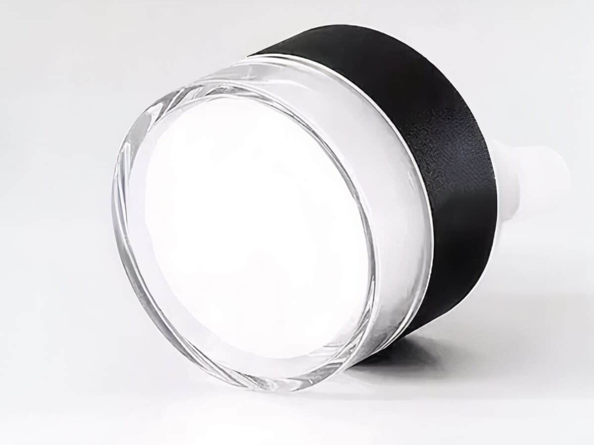 Spot LED plafond circulaire et élégant Spot LED plafond circulaire et élégant sur fond gris
