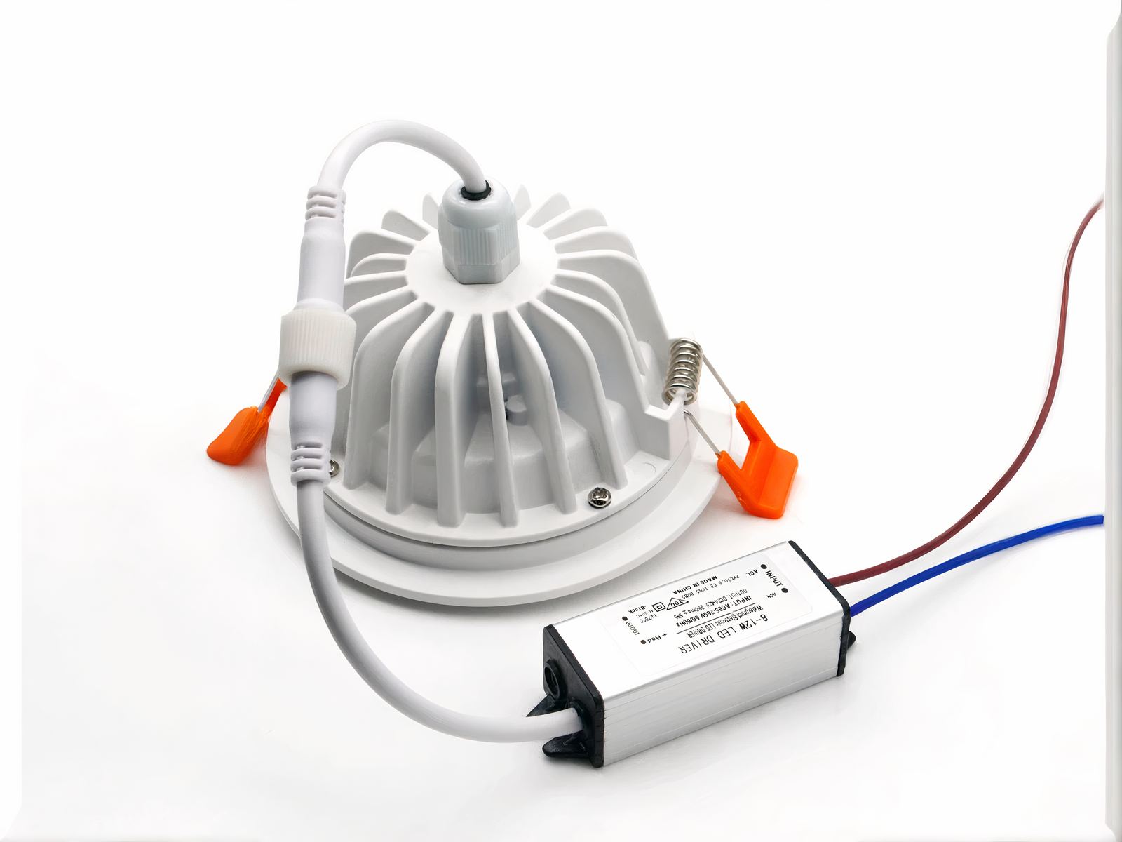 Spot LED salle de bain encastrable et rond