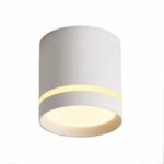 Spot LED salle de bain étanche et design Spot LED salle de bain étanche et design sur fond blanc