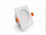 Spot LED salle de bain imperméable et carré sur fond blanc