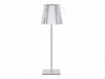 Lampe LED rechargeable à intensité réglable sur fond blanc