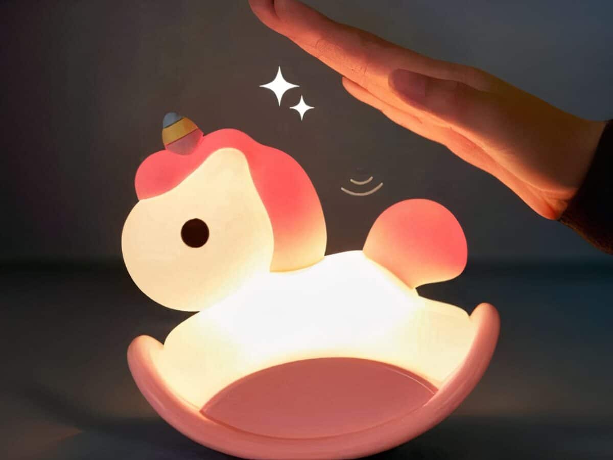 Lampe LED rechargeable en forme de licorne