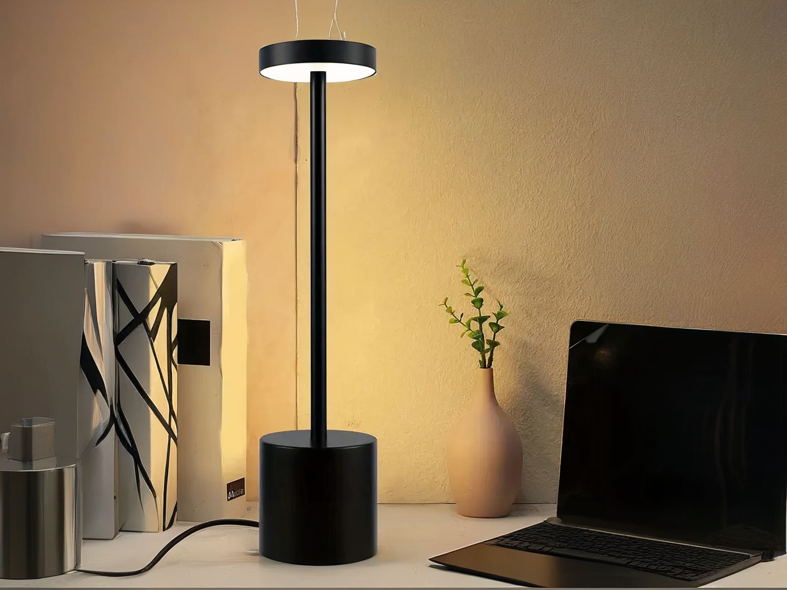 Lampe LED rechargeable luxueuse et sophistiquée