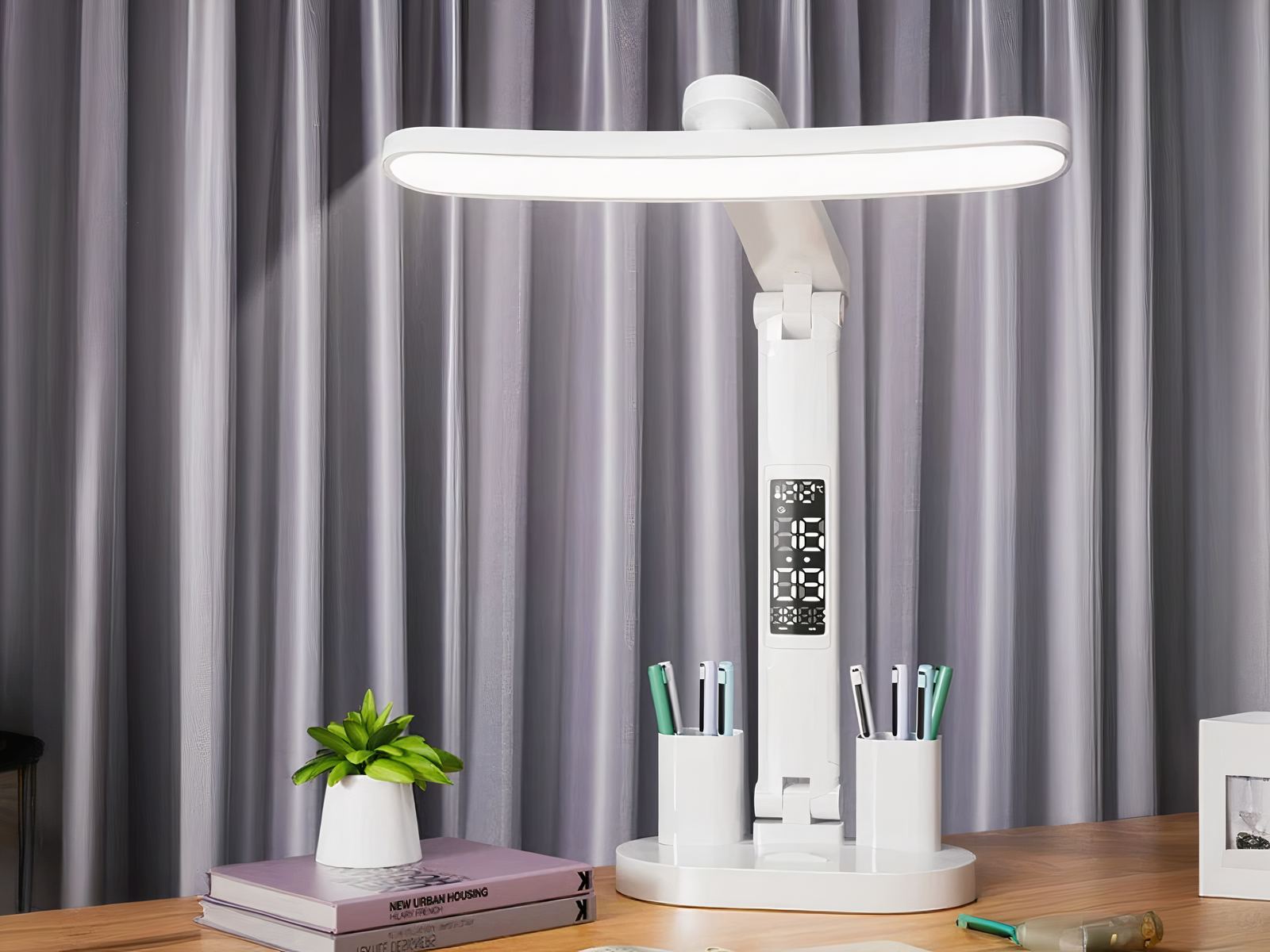 Lampe LED sans fil fonctionnelle de bureau