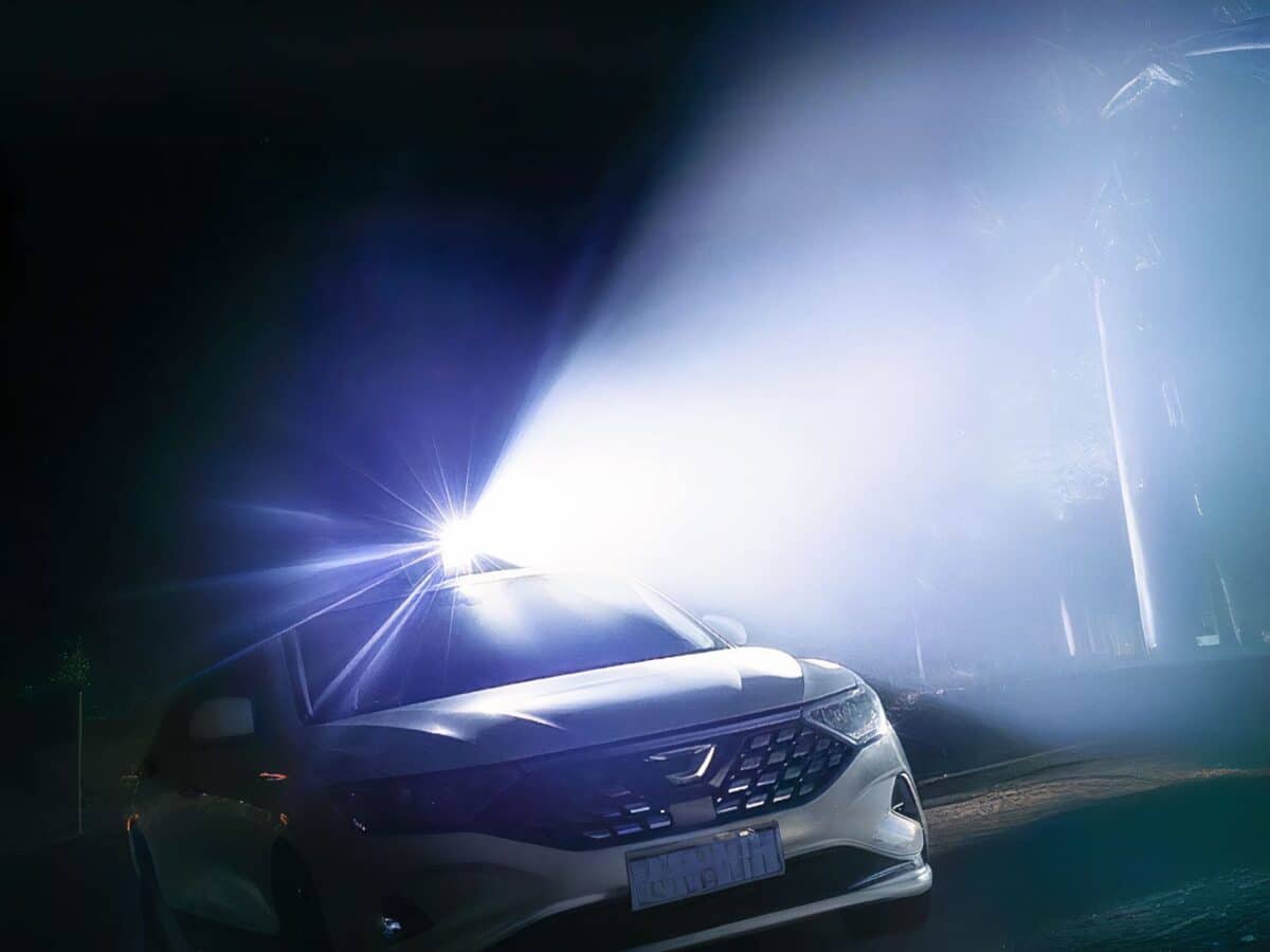 Lampe torche LED noire à haute puissance