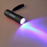 Lampe UV LED en aluminium noir style lampe de poche Lampe UV LED en aluminium noir style lampe de poche