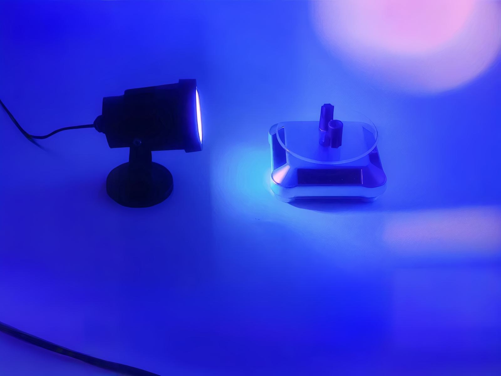 Lampe UV LED noire petit format avec interrupteur