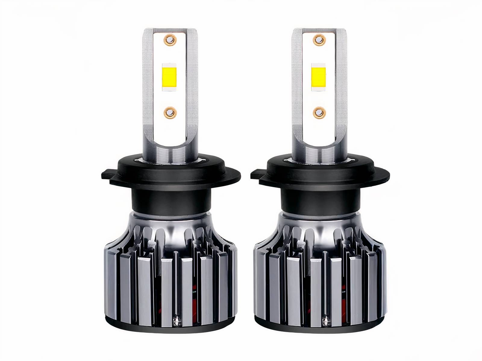 Lot 2 ampoules H4 LED pour voiture, sur fond blanc.