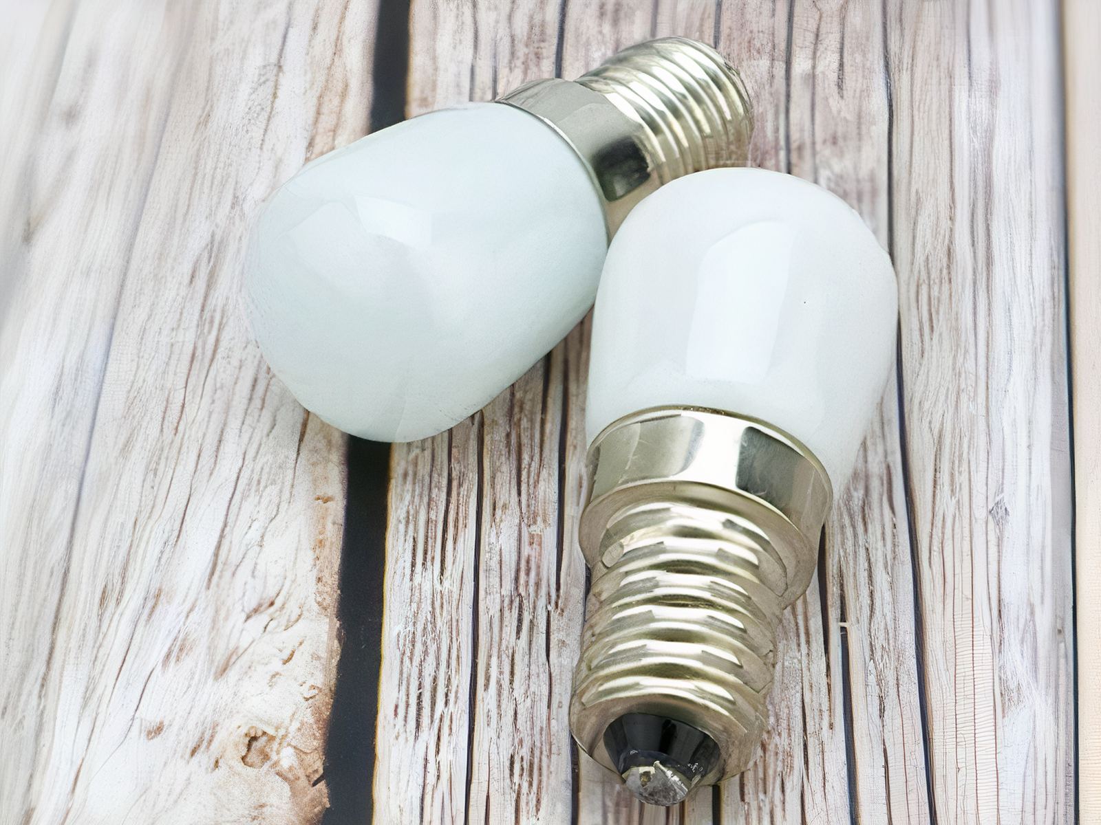 Lot 2 ampoules LED E14 petit format