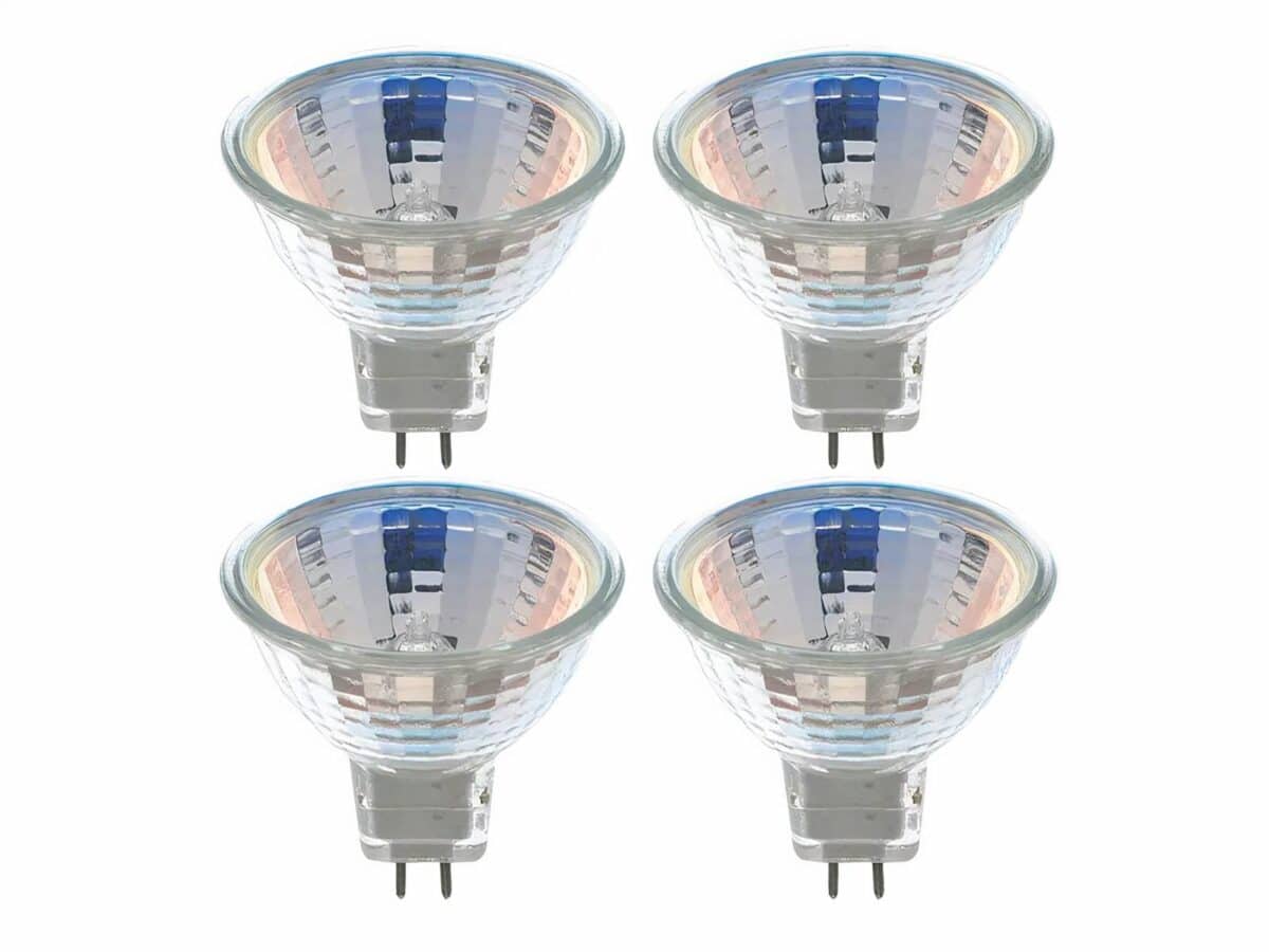 Lot 4 ampoules LED jaune spot G4 / GU4 Lot 4 ampoules LED spot, sur un fond blanc.