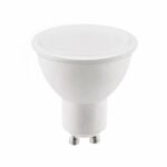 Lot de cinq ampoules LED GU10 à large angle d'éclairage Lot de cinq ampoules LED GU10 à large angle d'éclairage sur fond blanc