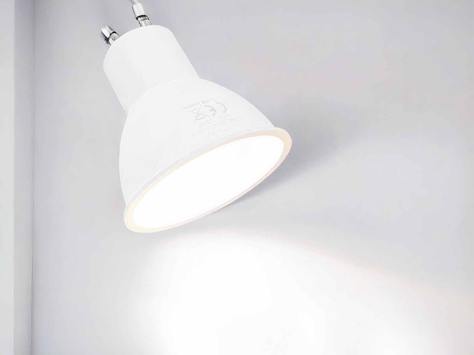 Lot de cinq ampoules LED GU10 à large angle d'éclairage