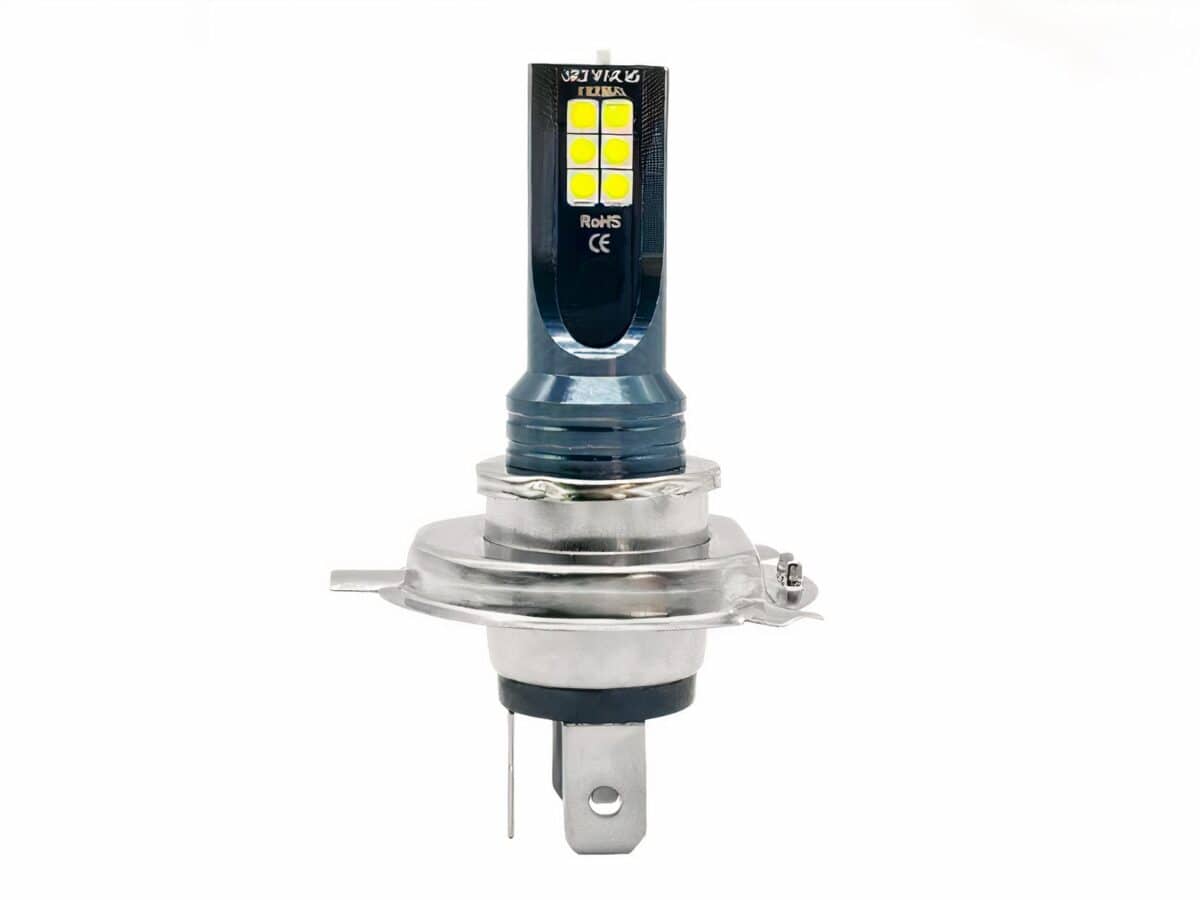 Lot de deux ampoules h4 LED durables pour voiture
