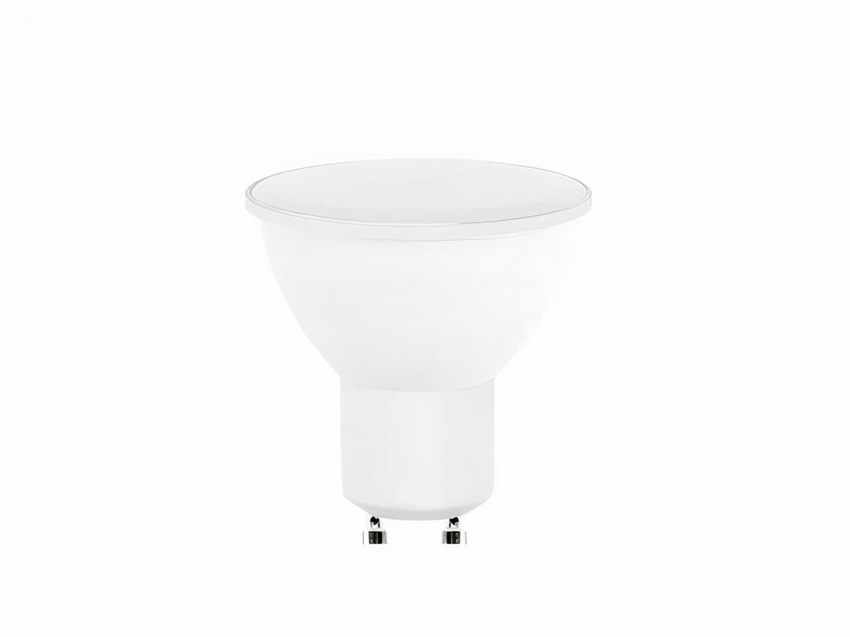 Lot de dix ampoules LED GU10 à installation rapide Lot de dix ampoules LED GU10 à installation rapide sur fond blanc