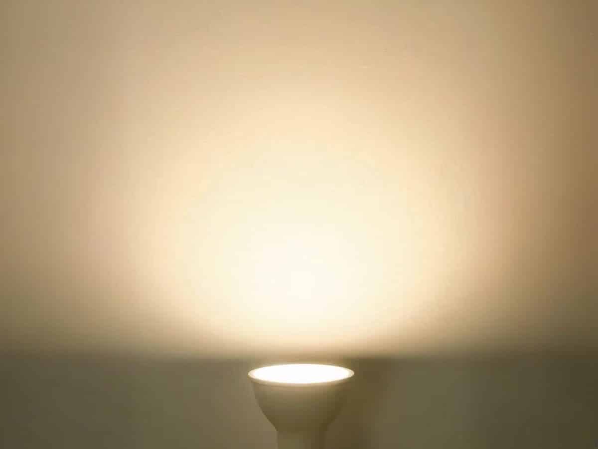 Lot de dix ampoules LED GU10 à installation rapide