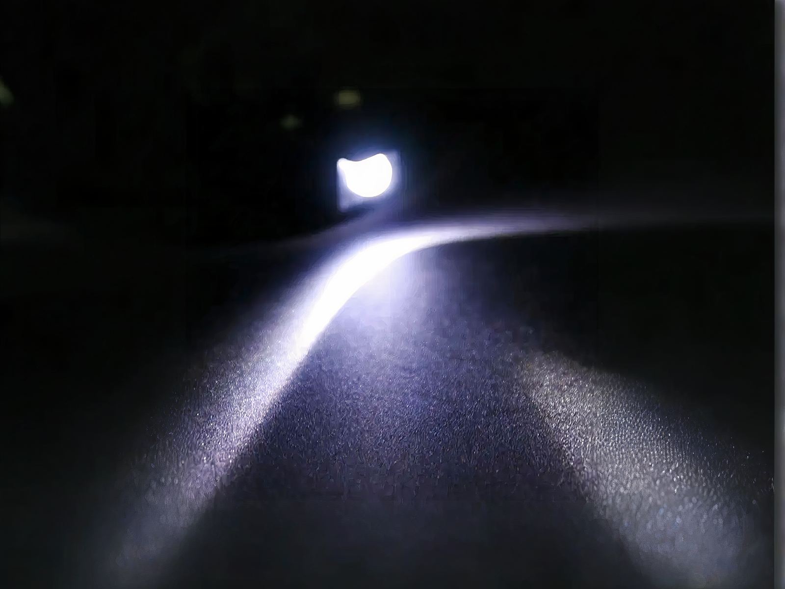 Mini lampe LED à pince pour lunettes