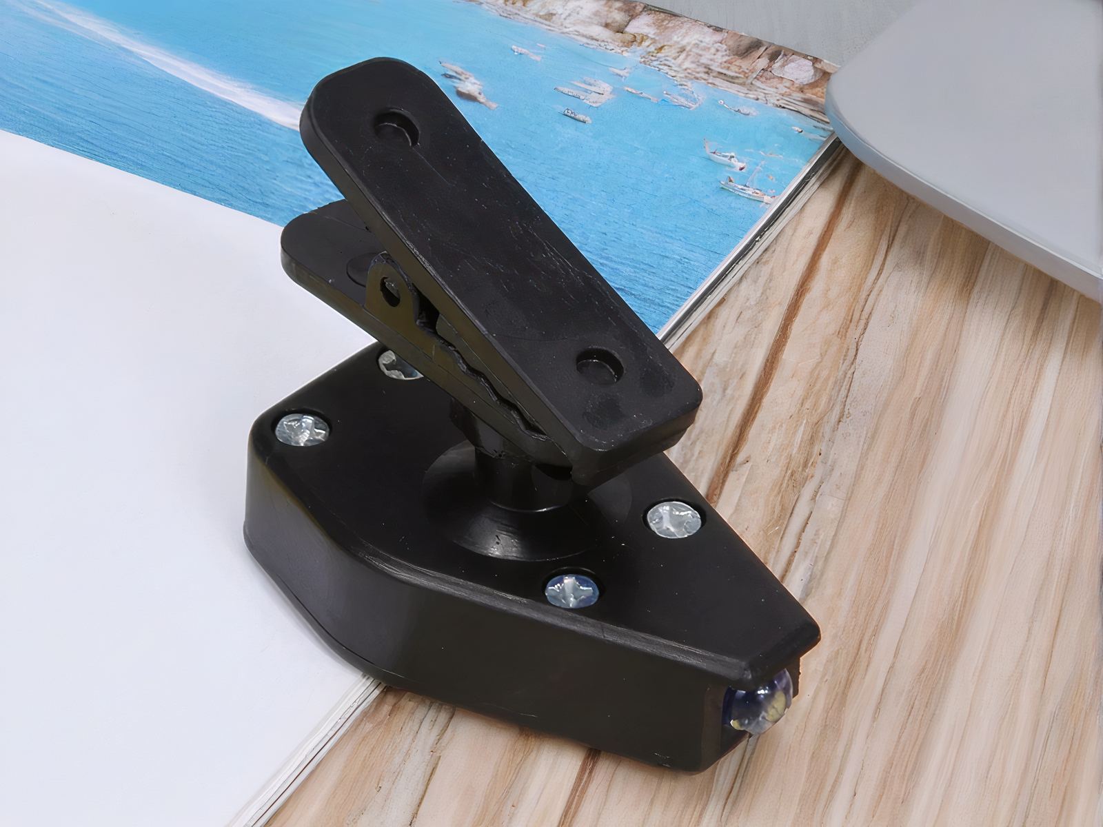 Mini lampe LED à pince pour lunettes