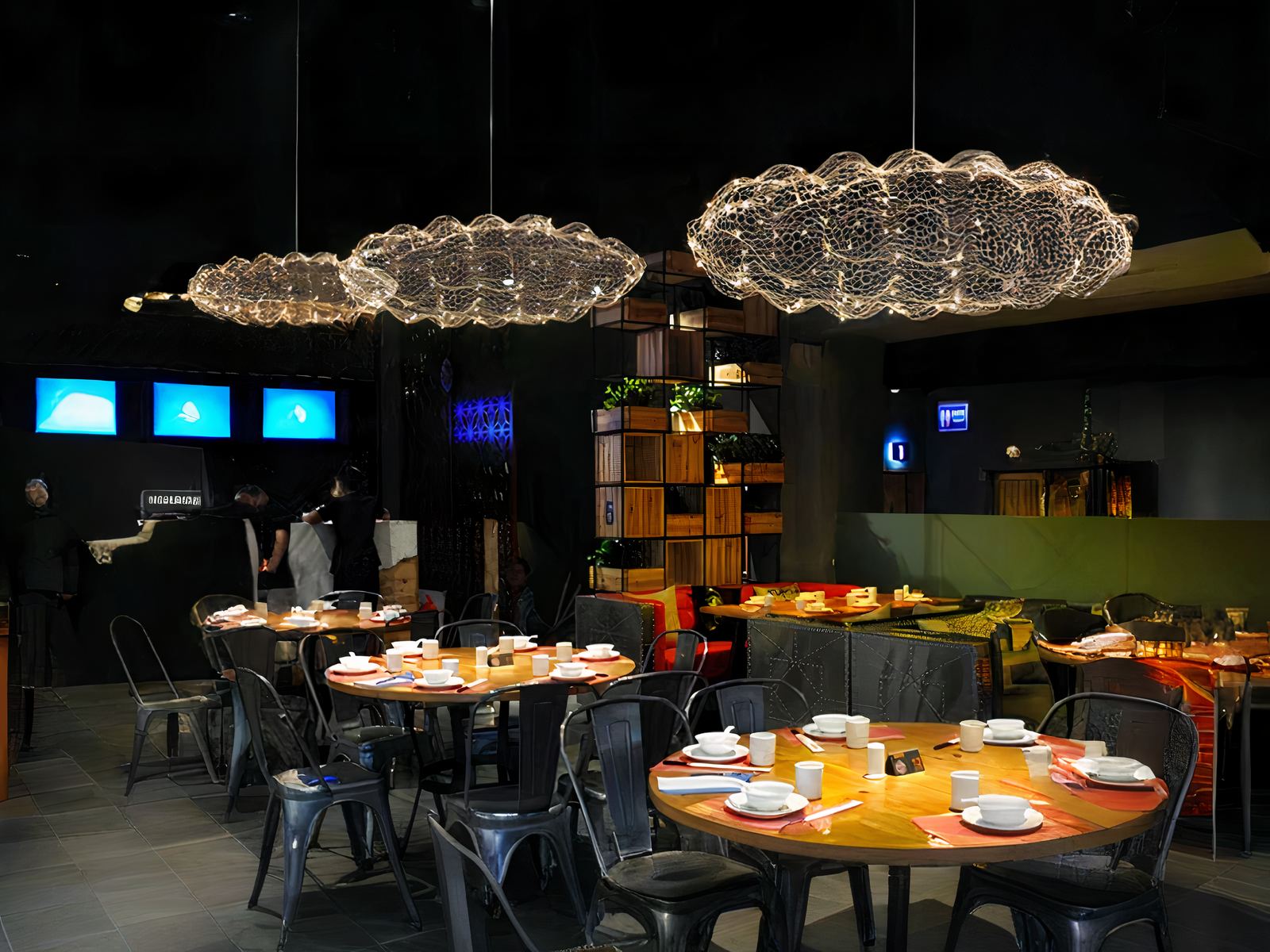 Plafond nuage LED métallique design art moderne