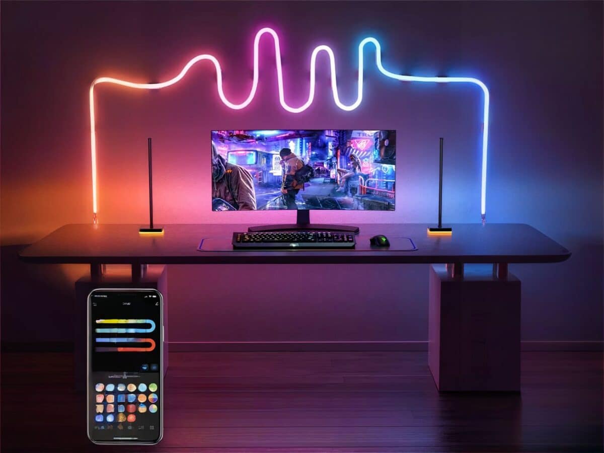 Ruban led 12v connecté multifonction Ruban led 12v connecté multifonction, multicolore derrière un ordinateur, controlé par un téléphone.