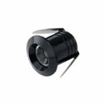 Spot LED encastrable noir moderne et élégant Spot LED encastrable noir moderne et élégant sur fond blanc