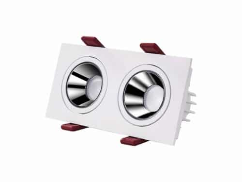 Spot LED salle de bain, duo sur rectangle blanc, on voit les accroches rouges pour les encastrer. Sur fond blanc.