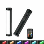 Tube néon LED pratique et polyvalent Tube néon LED pratique et polyvalent sur fond blanc