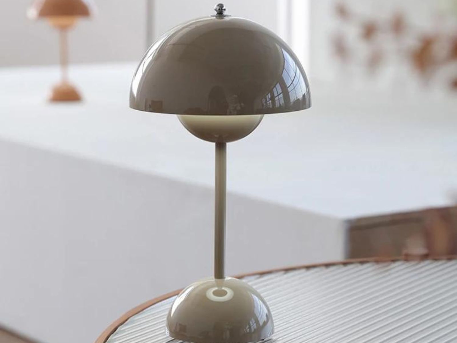 Lampe LED tactile à luminosité ajustable Lampe LED tactile à luminosité ajustable – Image 5