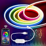 Ruban néon LED bluetooth RGB Ruban néon LED Bluetooth RGB, avec contrôle via smartphone et application mobile, affichant une gamme de lumières multicolores lumineuses et vives. Câble USB connecté et interface de commande visible. Les couleurs varient du rouge au bleu, avec un motif musical en arrière-plan, illustrant la fonction de synchronisation musicale