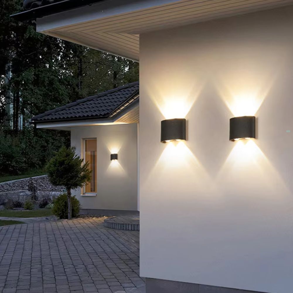 IMG_0924_DOUBLE_APPLIQUE_MURALE_LED_ETANCHE_002