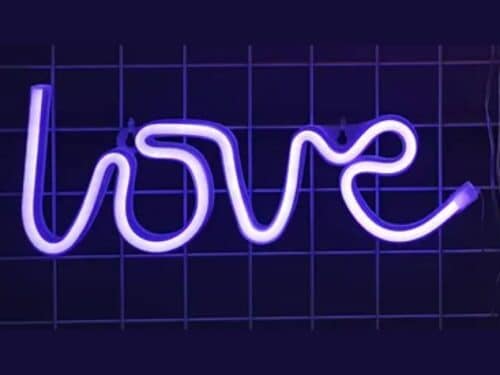 Enseigne love néon LED et silicone à accrocher